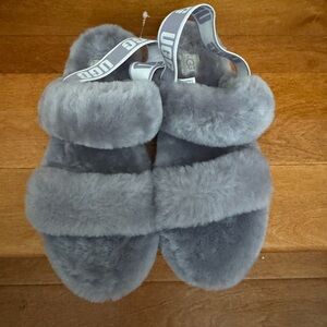 Uggs slippers size 8